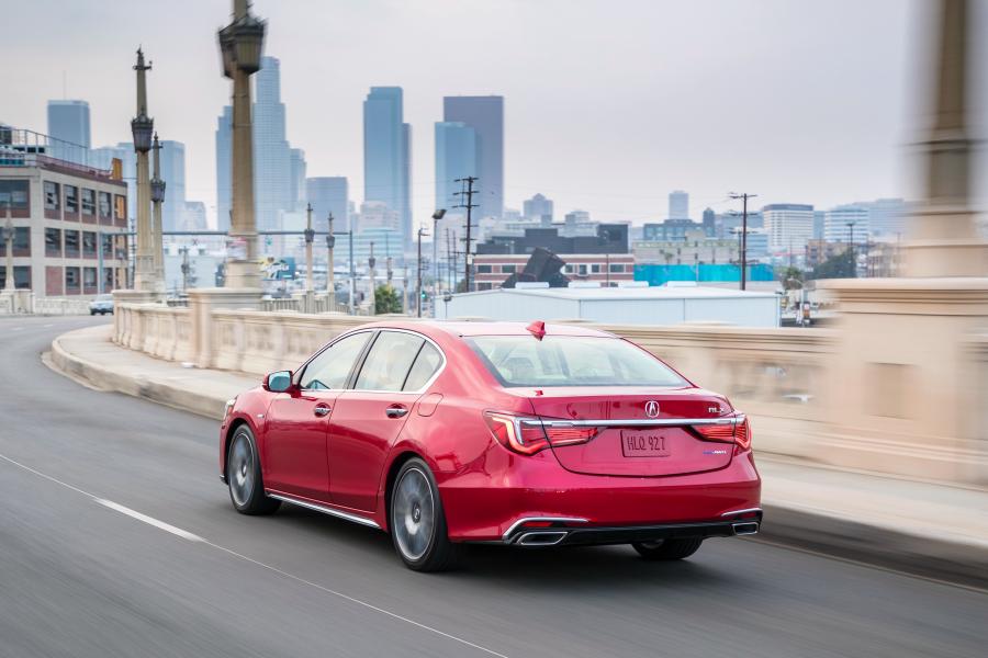  Acura RLX Sport Hybrid SH-AWD 2017 года  (фото 16 из 52)